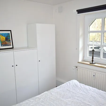 Am Rosenhain 14 Nr 01 *